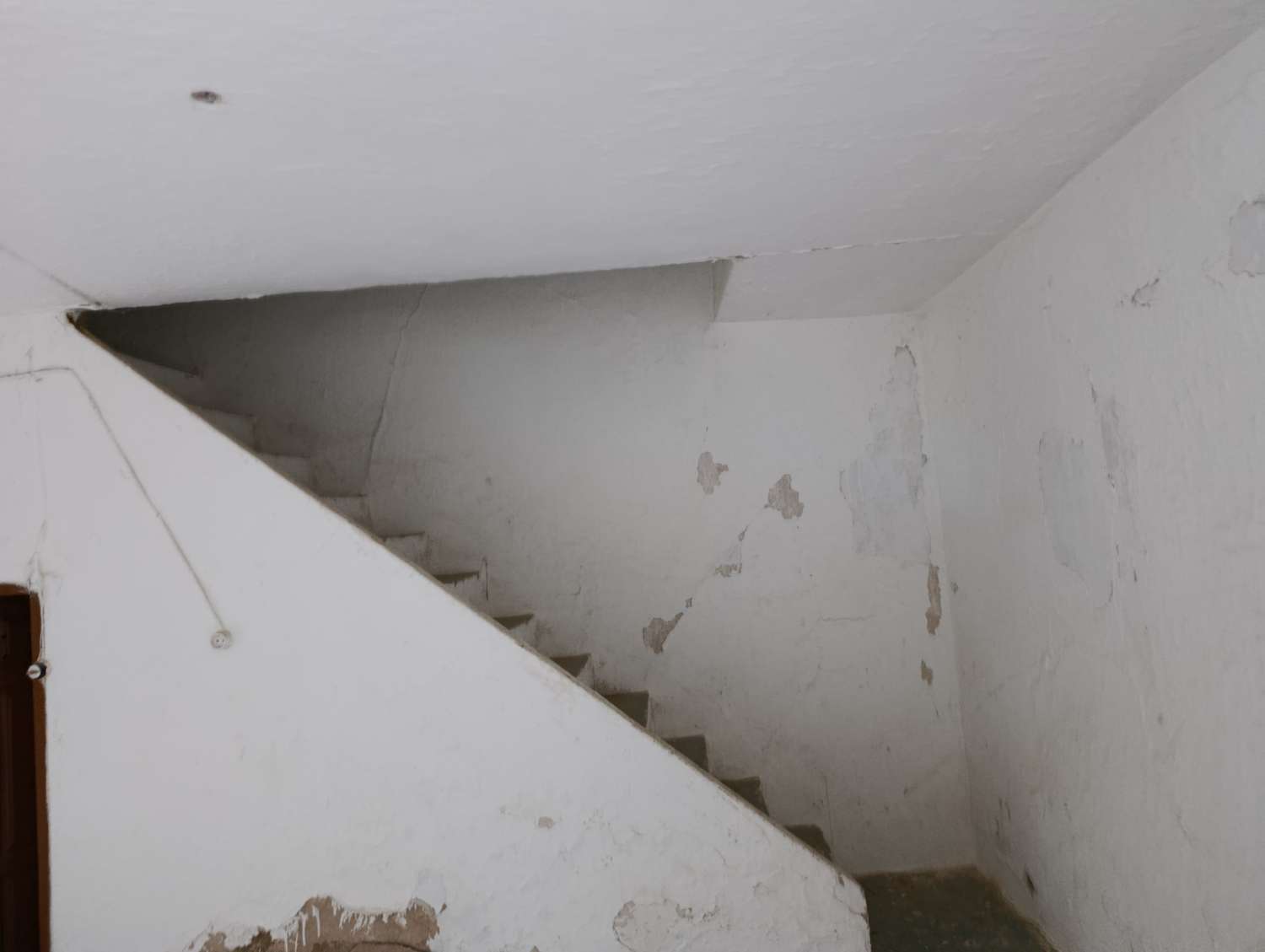 Maison à rénover à Batanejo