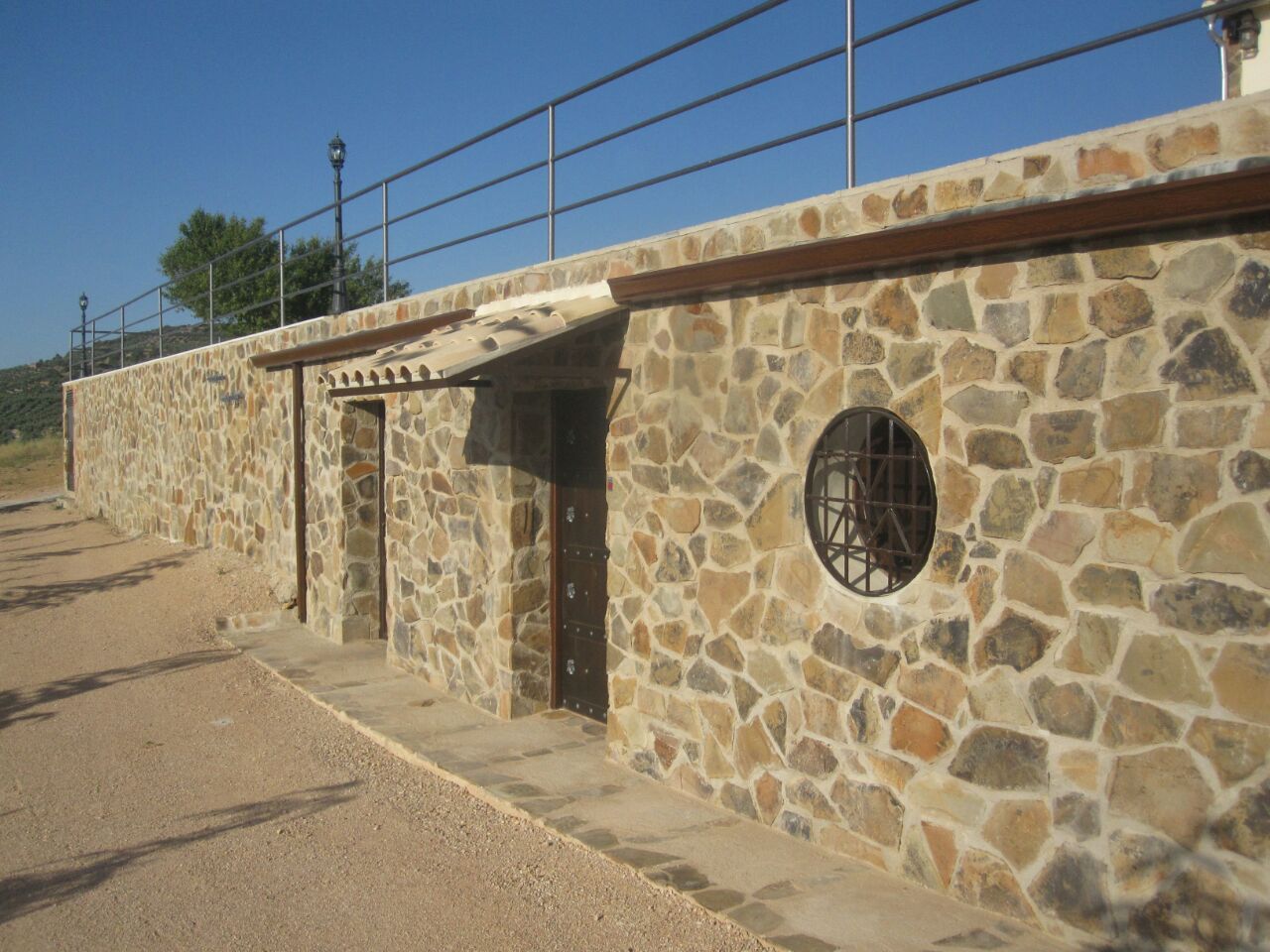 Chalet con viñedo en Villanueva del Arzobispo